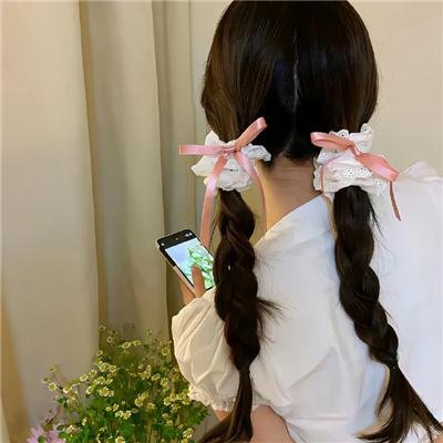 布劳涅森林的女人们海报